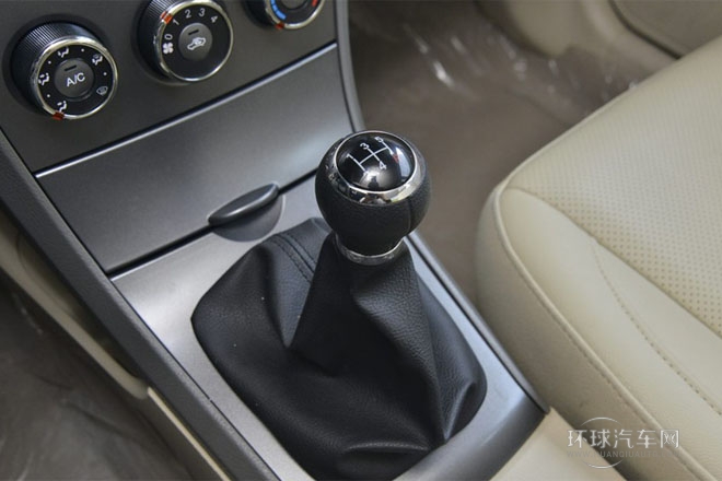 2012款 1.5L 手動舒適型