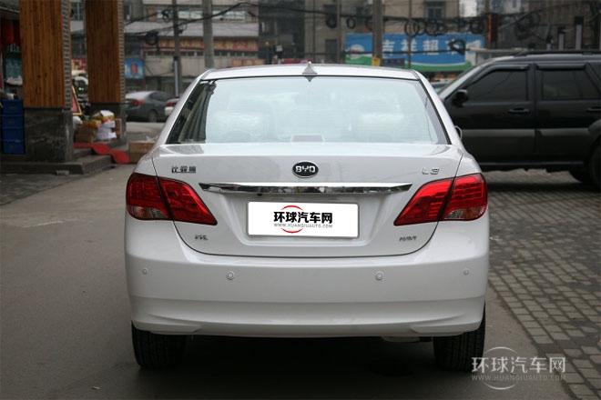 2012款 1.8L 自動尊貴型