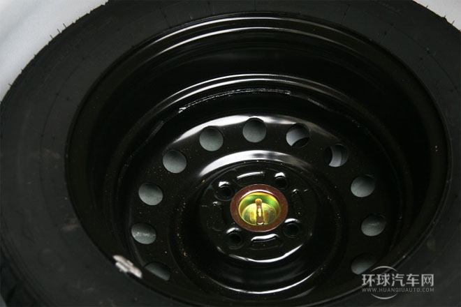 2012款 1.8L 自動尊貴型