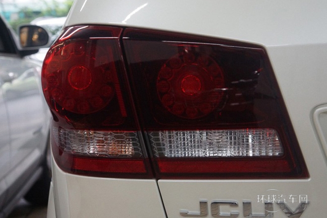 2014款 2.4L 兩驅旅行版