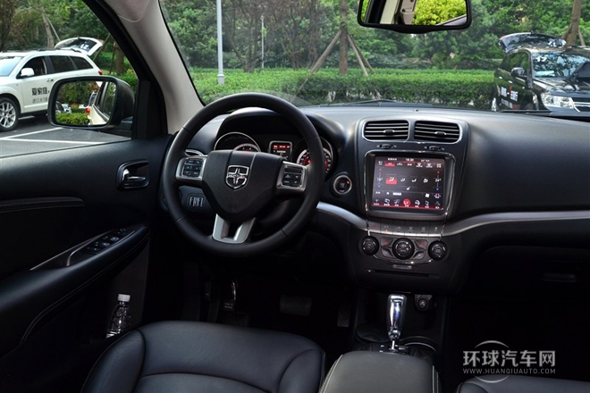 2014款 2.4L 兩驅旅行版