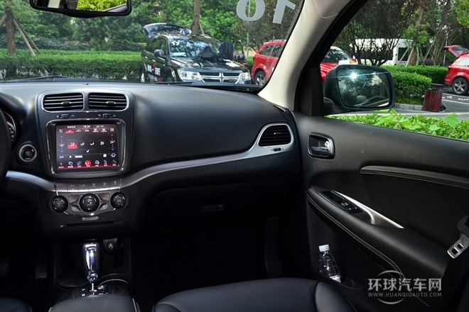 2014款 2.4L 兩驅旅行版