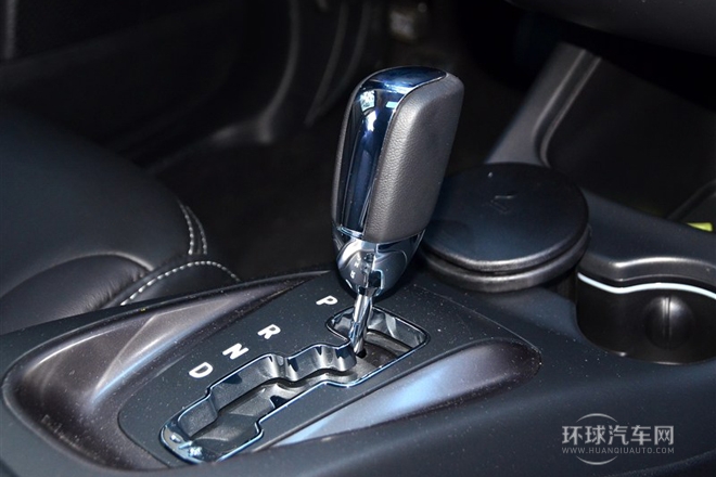 2014款 2.4L 兩驅(qū)旅行版