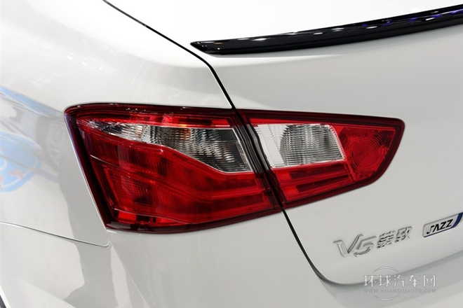 2015款 1.5L 手動爵士版