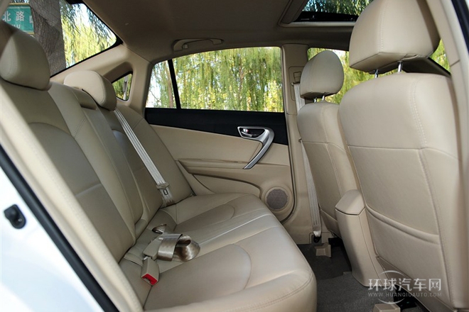 2012款 1.5L 手動(dòng)旗艦型