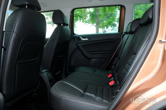 2013款 1.8T 尊貴版