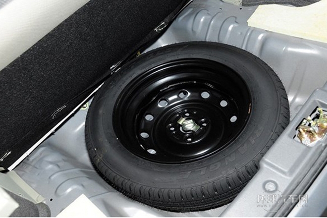 2012款 冠軍版 1.3L 手動舒適型