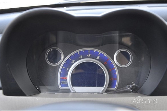 2012款 冠軍版 1.3L 手動(dòng)豪華型