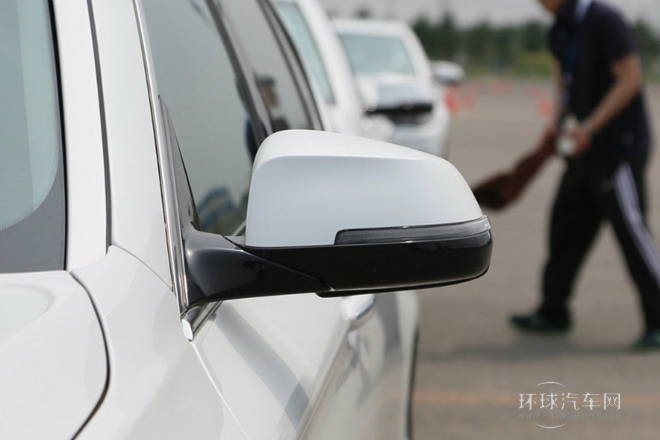 2014款 528Li xDrive豪華設計套裝