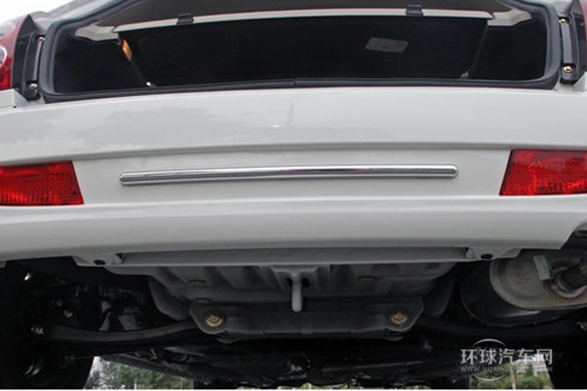 2012款 冠軍版 1.3L CVT標準型