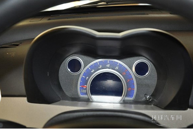 2012款 冠軍版 1.3L CVT標準型