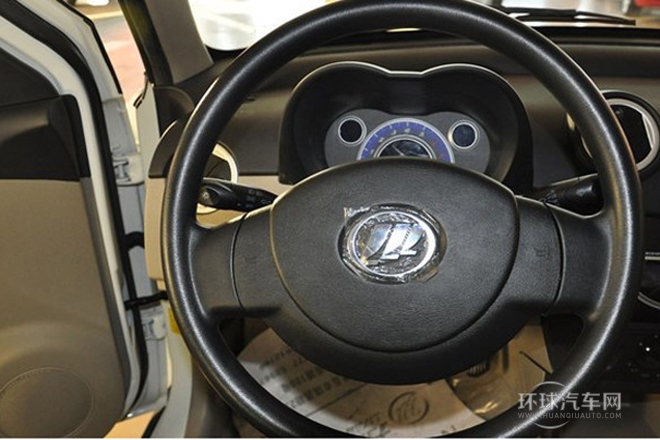 2012款 冠軍版 1.3L CVT標準型