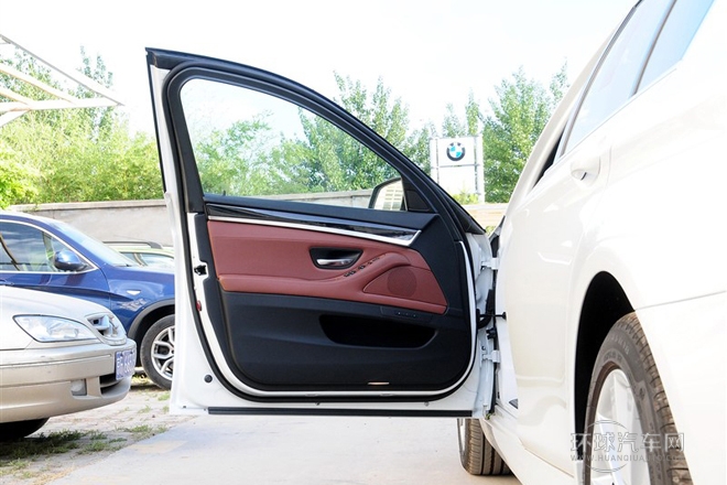 2014款 528Li xDrive領(lǐng)先型