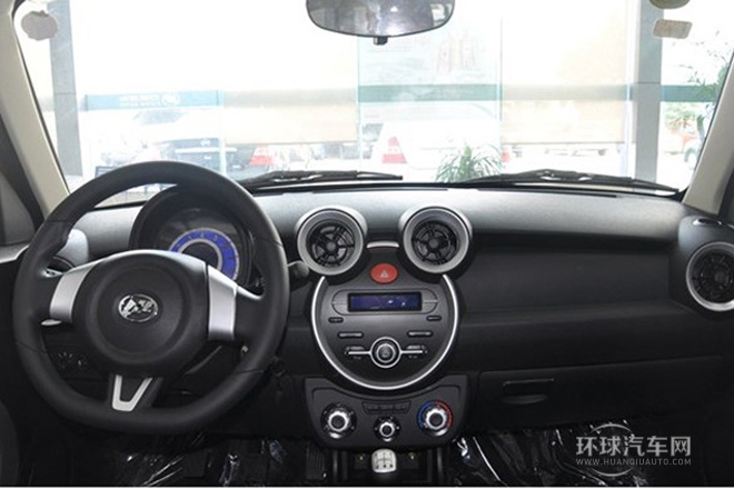 2014款 1.3L 手動(dòng)標(biāo)準(zhǔn)型