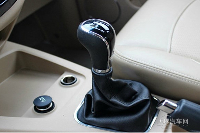 2013款 1.5L S 舒適型