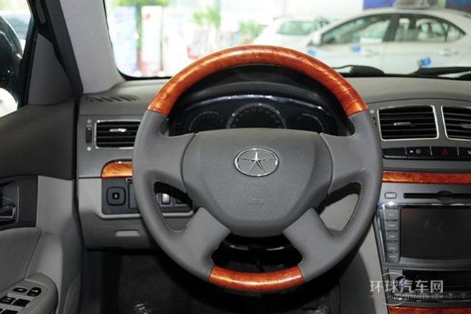 2012款 1.8L 手動(dòng)豪華型