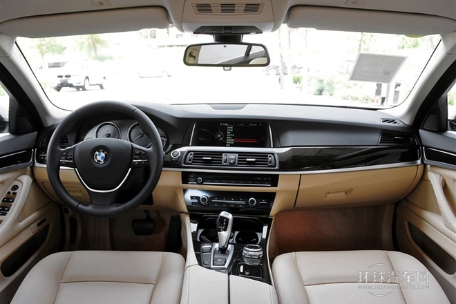2014款 528Li 領(lǐng)先型