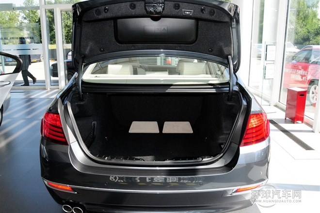 2014款 530Li 風(fēng)尚設(shè)計(jì)套裝