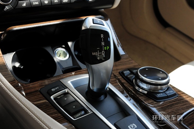 2014款 530Li 風(fēng)尚設(shè)計(jì)套裝