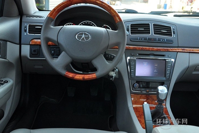 2012款 2.0L 手動豪華型