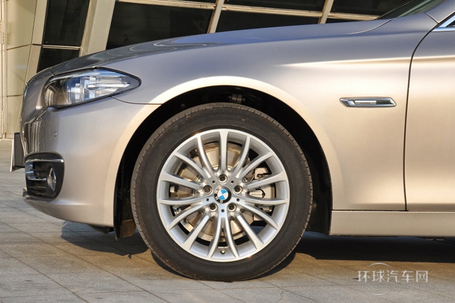 2014款 530Li 豪華設(shè)計(jì)套裝