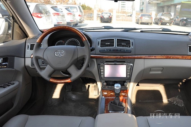 2012款 2.0L 手動(dòng)尊貴型