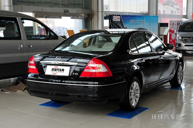 2012款 2.0L 自動豪華型