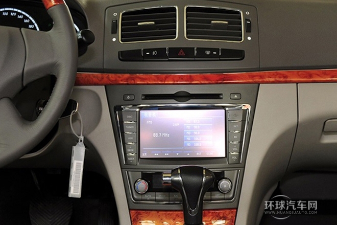 2012款 2.0L 自動豪華型