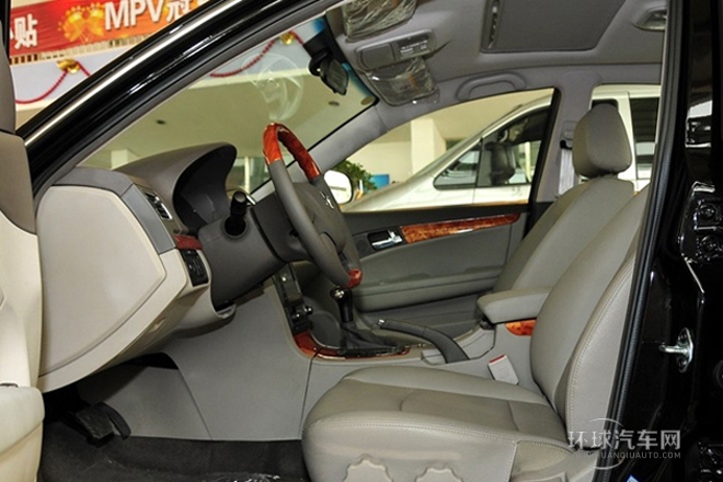 2012款 2.0L 自動豪華型