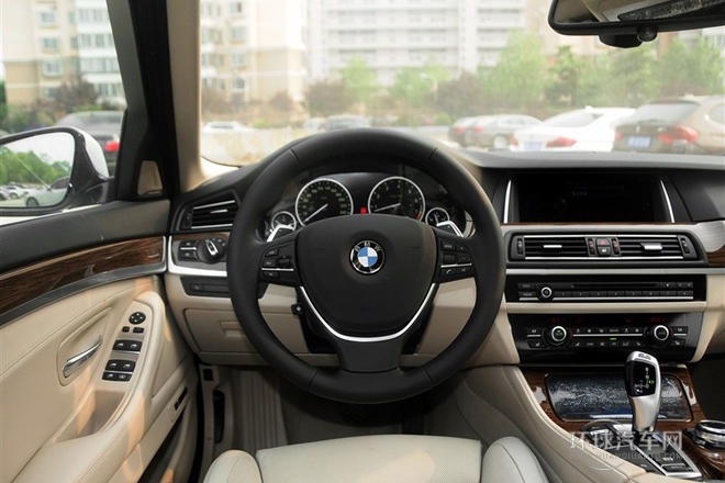 2014款 535Li 行政型 風(fēng)尚設(shè)計(jì)套裝