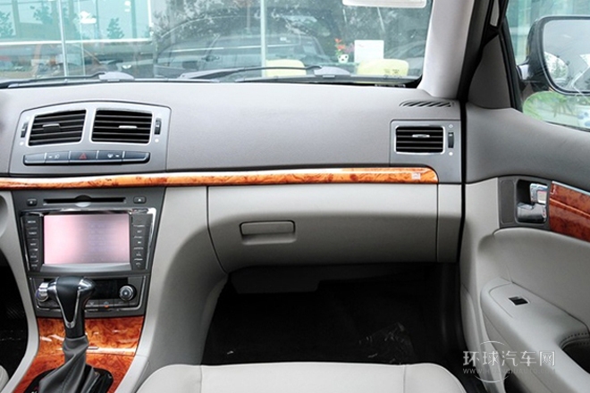 2012款 2.0L 自動尊崇型