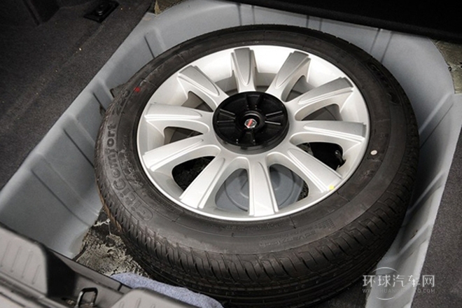 2012款 2.0L 自動(dòng)尊崇型