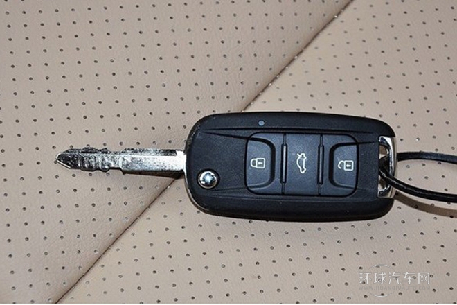 2010款 1.4L 標(biāo)準(zhǔn)型