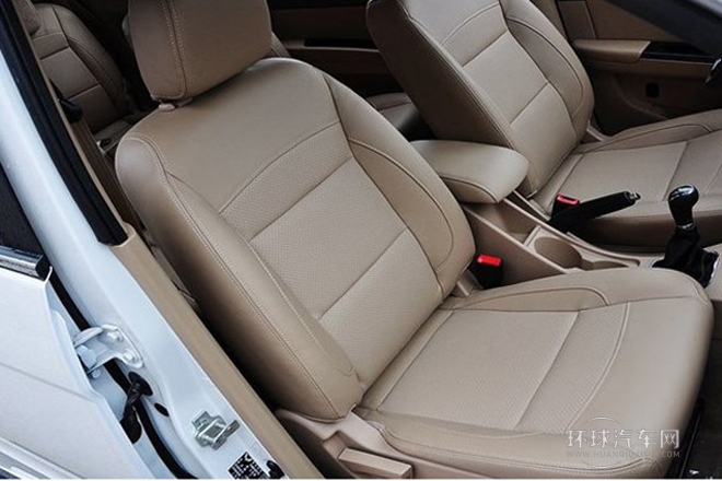 2010款 1.4L 標(biāo)準(zhǔn)型