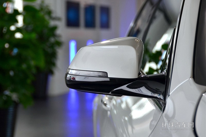 2014款 535Li 行政型 豪華設(shè)計(jì)套裝