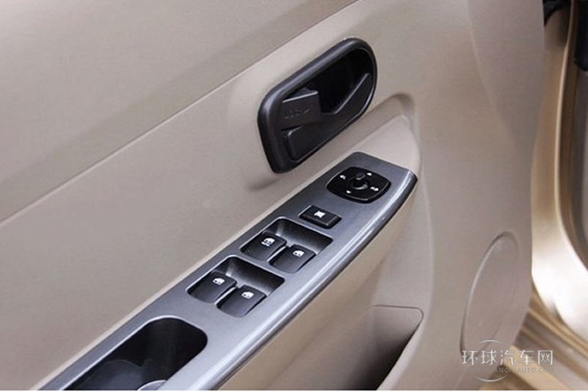 2010款 1.4L 豪華型