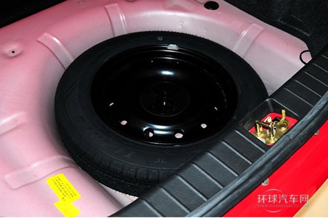 2012款 520i悅行版 1.3L 實用型