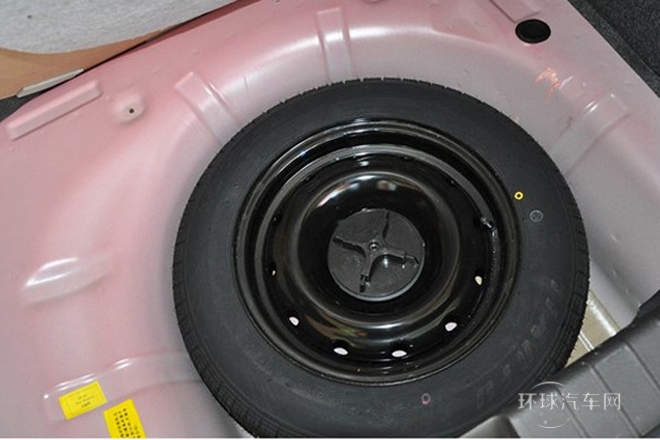 2011款 520i 1.3L 實用型