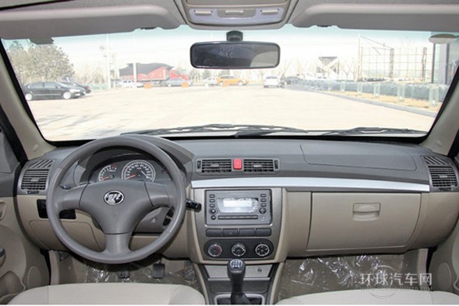 2011款 520i 1.3L 舒適型