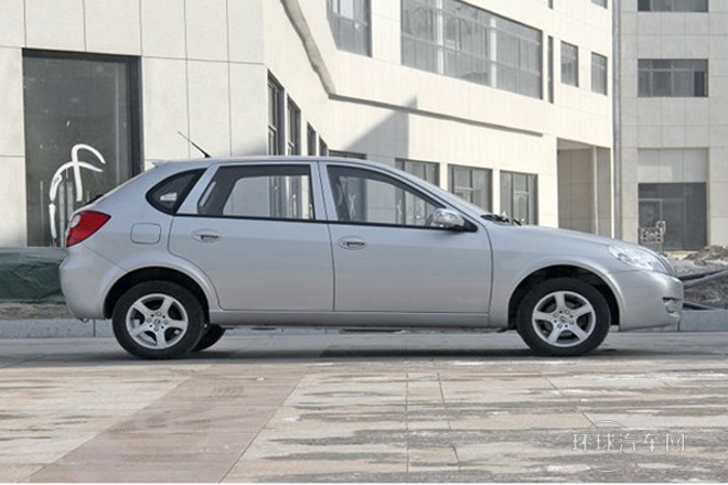 2011款 520i 1.3L 舒適型