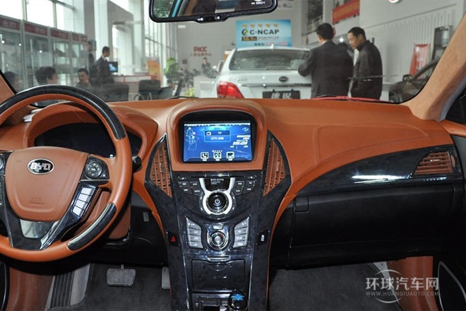 2014款 1.5T 尊貴型