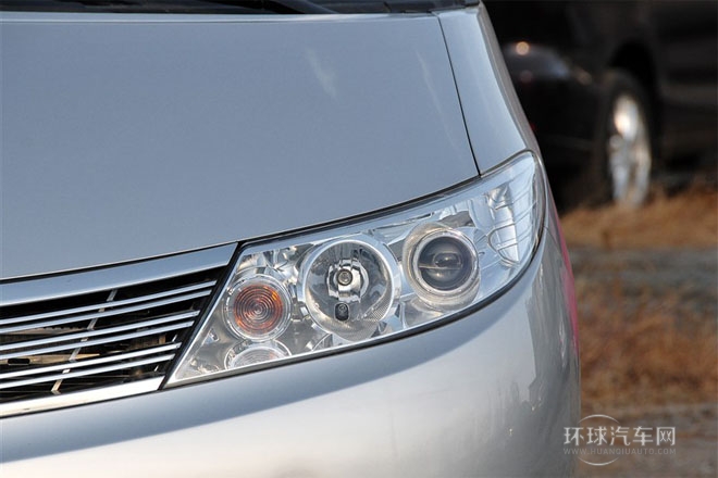 2013款 2.0L 手動舒適型