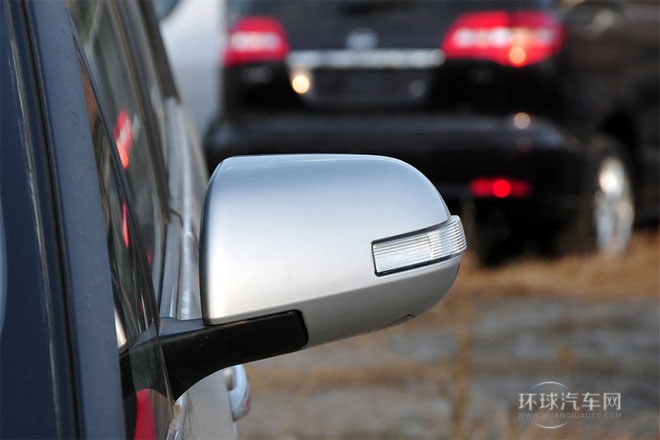 2013款 2.0L 手動舒適型