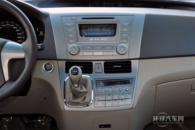 2013款 2.0L 手動舒適型