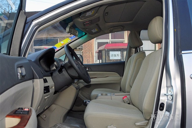 2013款 2.0L 手動舒適型