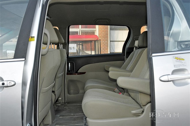 2013款 2.0L 手動舒適型