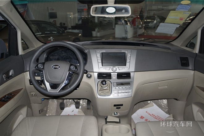 2013款 2.4L 手動舒適型