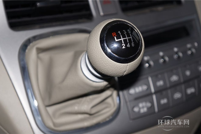 2013款 2.4L 手動舒適型