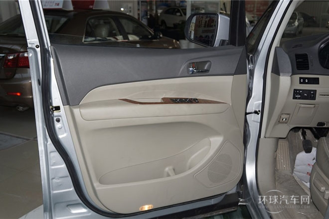 2013款 2.4L 手動舒適型