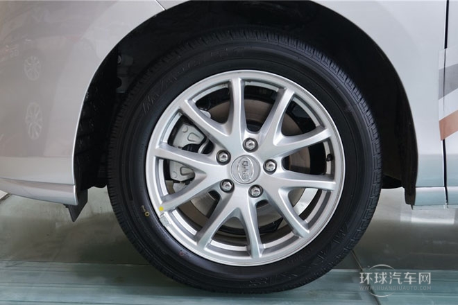 2013款 2.4L 手動舒適型